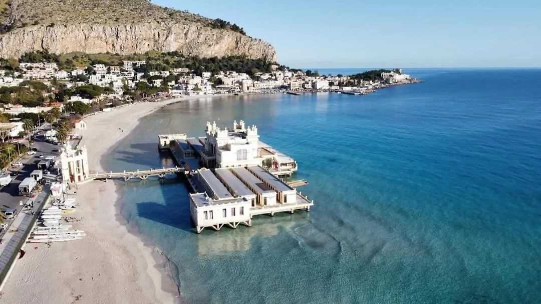 Mansarda Beach Mondello Palermo